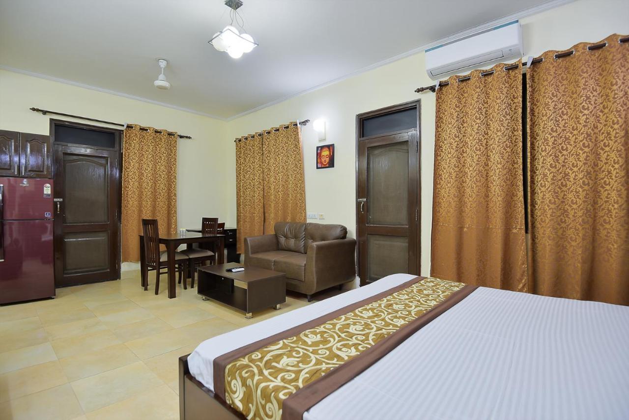 Studio Serviced Apartments Near Fortis Hospital Gurgaon Zewnętrze zdjęcie