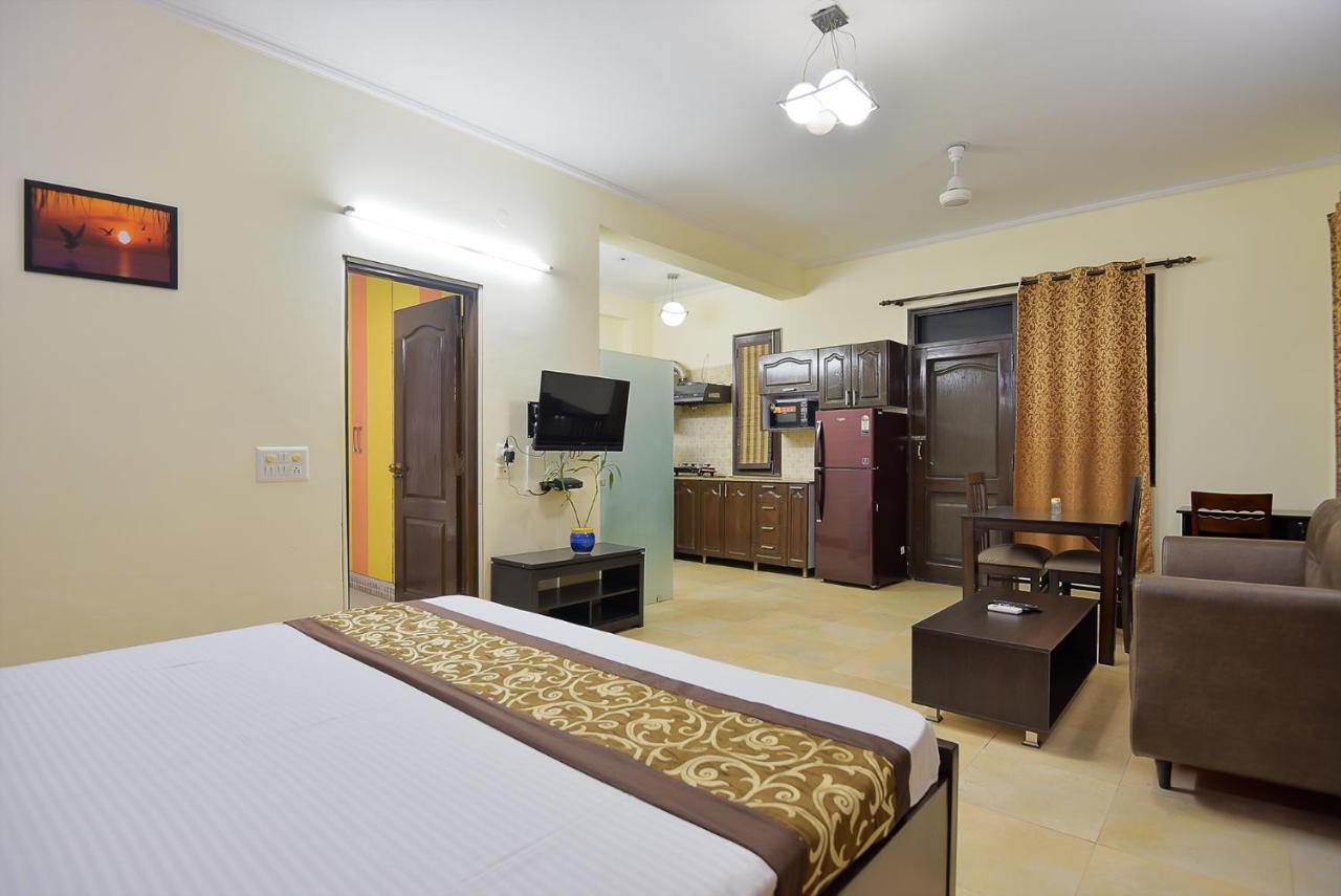 Studio Serviced Apartments Near Fortis Hospital Gurgaon Zewnętrze zdjęcie