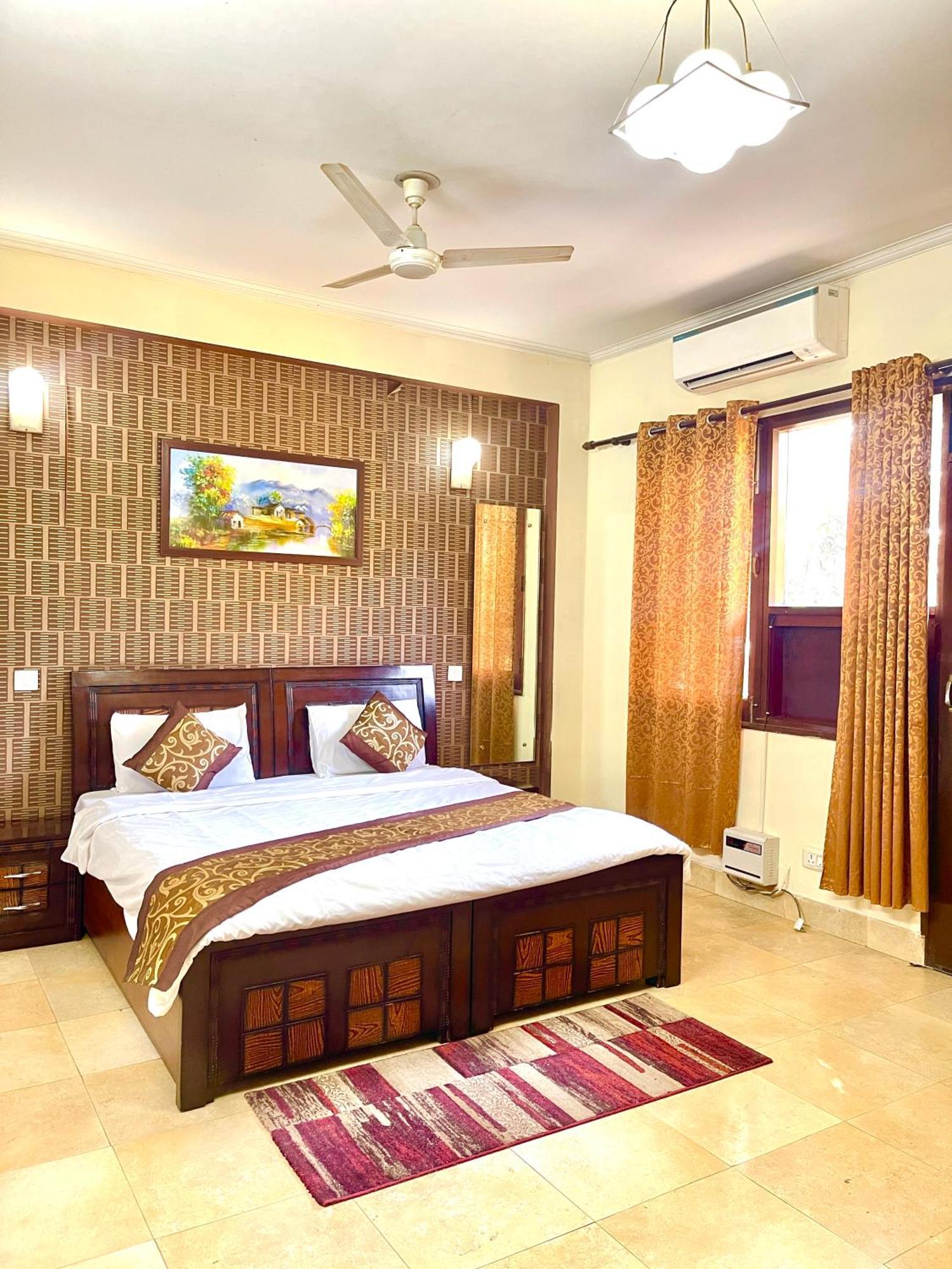 Studio Serviced Apartments Near Fortis Hospital Gurgaon Zewnętrze zdjęcie